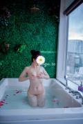 Thuê Gái gọi Minh Châu - Gái xinh hàng hiệu bướm khít rịt chiều khách Massage AZ